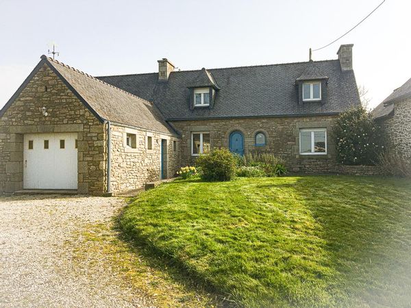 Maison typique bretonne à 600m de la mer