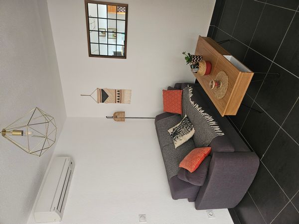 Appartement pour quatre personnes vues sur mer proche montagne et randonnée au cœur du village de Solenzara