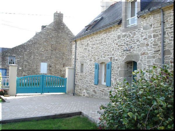 La maison de Catherine  à moins de 3km des plages coté golfe ou Océan.