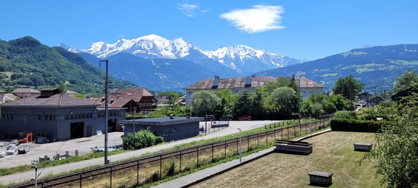 Appartement avec vue Mont-Blanc, calme et proche du centre
