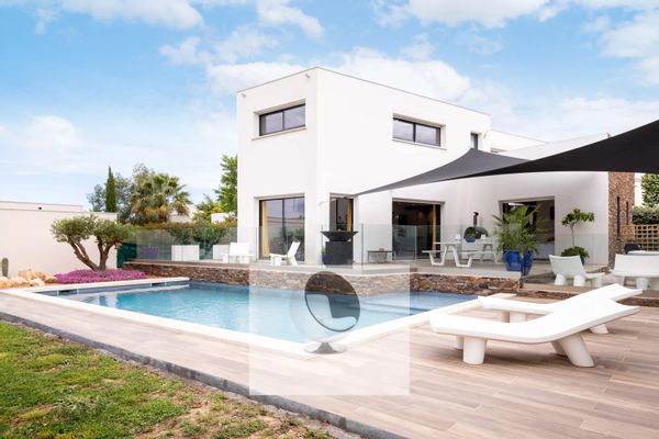 La maison de Arnaud & Sandrine - Magnifique villa d'architecte au Crès (France) avec piscine, jacuzzi et brasero