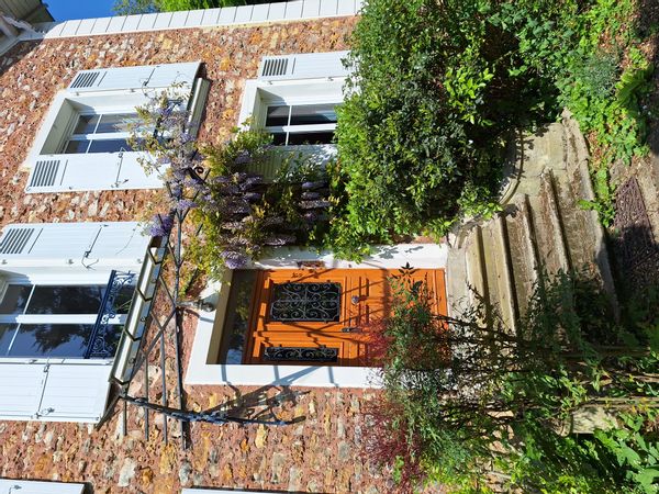La maison de Anne: Découvrir Paris et ses environs tout en logeant au calme dans une maison avec jardin