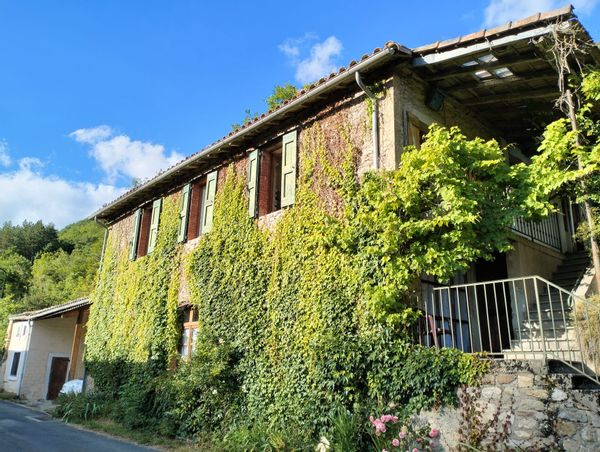 Maison en pierre typique, calme et nature – Sud-Aveyron