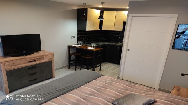Studio avec salle de bain et cuisine indepandant moret loing et orvannes