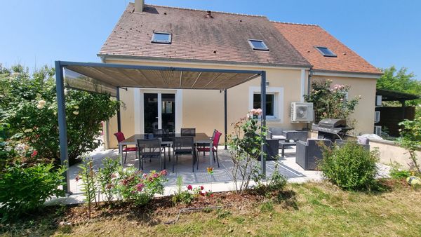 Maison avec SPA près de Moret-sur-Loing libre cet été