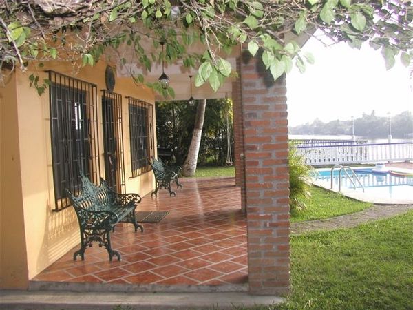La maison de YVETTE SOLANGE CABALLERO
