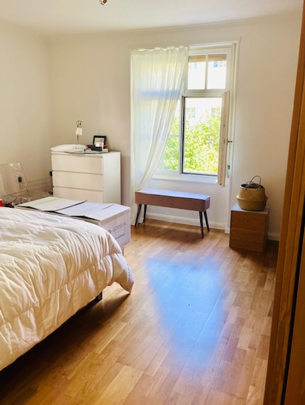 La maison d'AMÉLIE, très calme et décorée avec soin, est à 10min du centre historique de Bâle