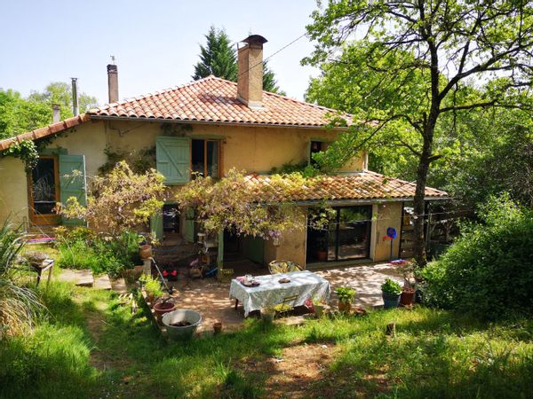 La maison de Agathe, David et Betty