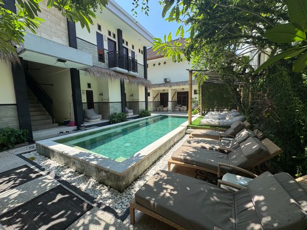 Refuge tropical paisible à Kuta – Travaillez et détendez-vous
