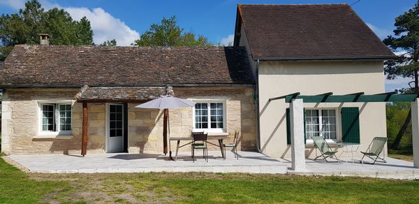 Maison de caractère au coeur du Périgord, 3 chambres, St Emilion 40 mn et Bordeaux 50 mn.