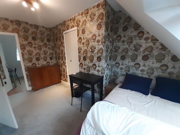 Etage privé (chambre + cuisine + sdb)