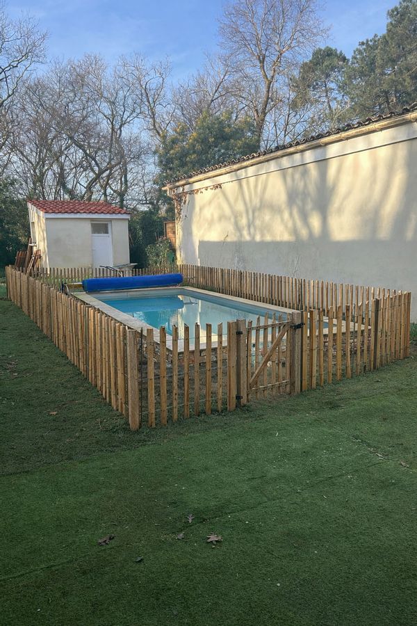 Maison lumineuse 3 chambres, piscine et accès au bois