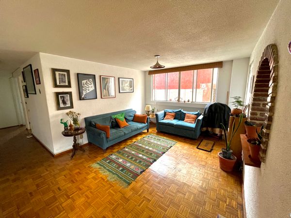 Au coeur de la ville de Mexico, un cocon calme et agréable, parfait pour explorer la ville ! In the heart of Mexico City, a quiet and pleasant cocoon, perfect for exploring the city!