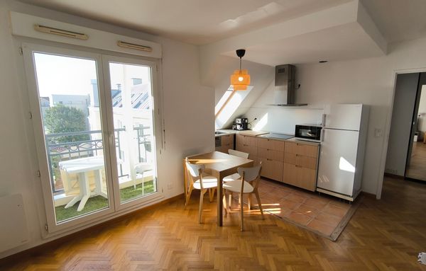 Studio plein centre de Maisons-Laffitte, tout juste refait