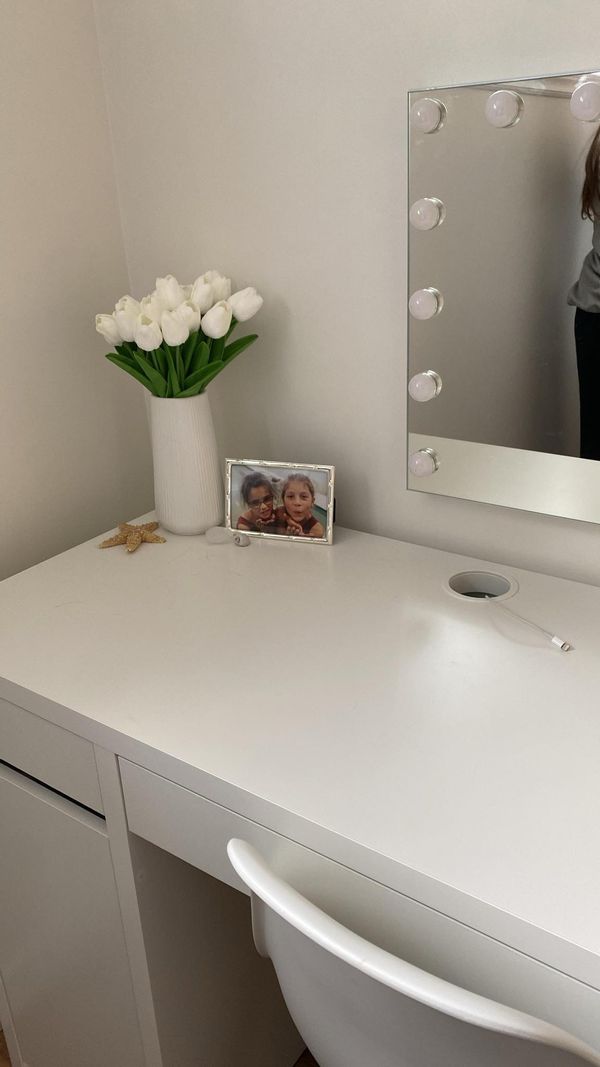 Olivia home
