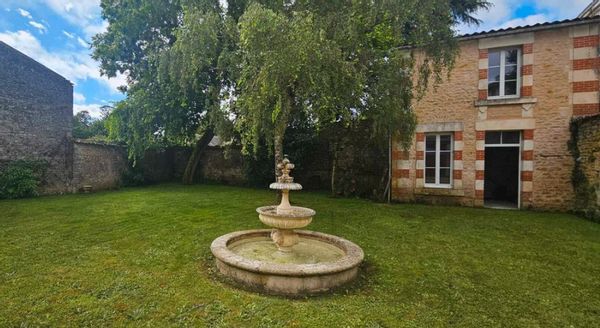 Studio de charme dans une ancienne dépendance, au cœur du territoire du Val de Sèvre.