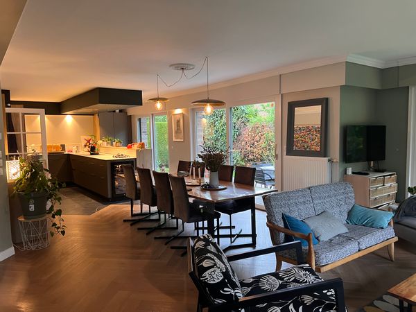 Maison spacieuse pour tribus heureuses, à deux pas de Lille et du Décathlon Aréna
