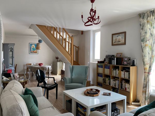 La maison de Capucine et Hubert : duplex lumineux, avec terrasse et jardin à 30 min de Paris