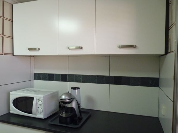 Appartement 6 personnes à Cullera au bord de mer avec vue spectaculaire sur la mer et la montagne. Large paseo pour se promener le long de la mer sans circulation de voitures. Proche de la ville de Valence et de son aéroport 30 minutes.