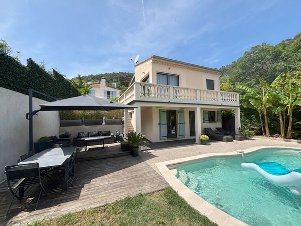 Charmant deux pièces entre Nice et Monaco