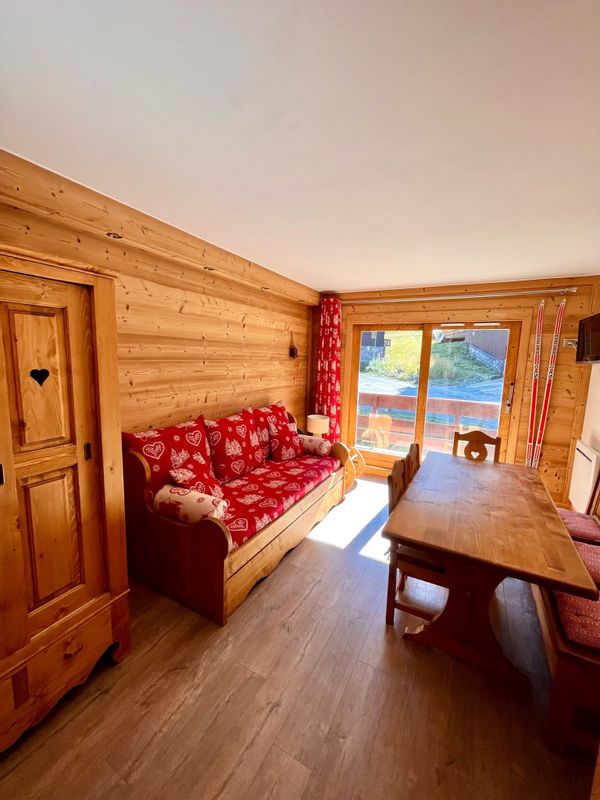 Appartement 4/5 pers à Meribel 3 Vallées ski aux pieds
