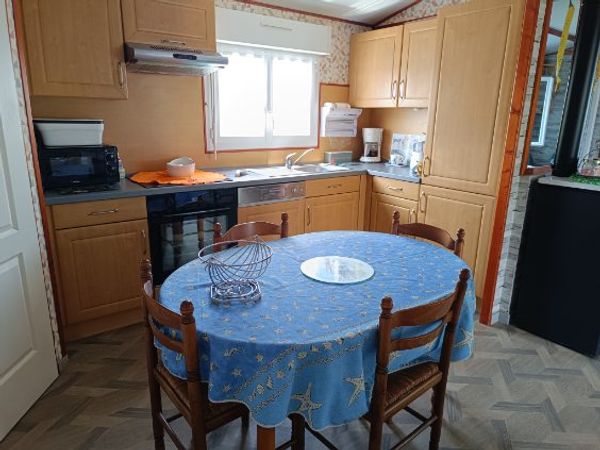 Chalet canadien bord de sarthe 20 mn du mans endroit calme