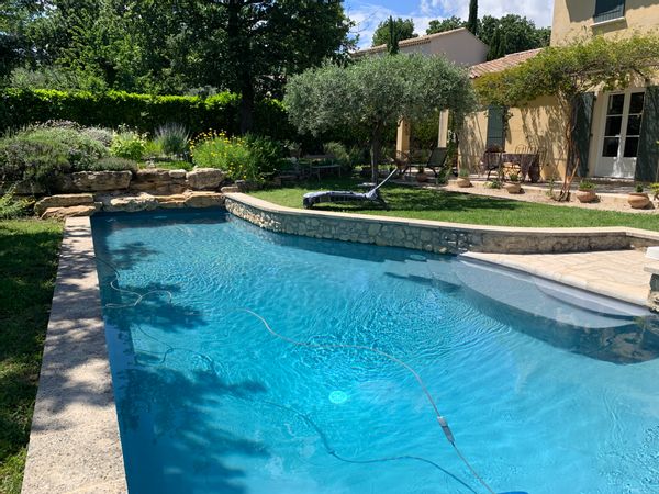 2 Chambre(s) privées 4 couchages  dans Maison  de 160m2 avec piscine située auprès du Mt Ventoux