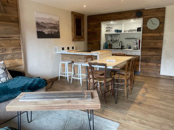 Perle Rare - Balcon plein sud vue montagne  - Village à pied Minimum 7 nuits frais nettoyage 150€