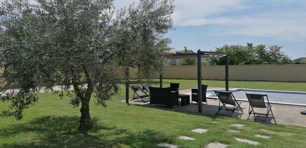 Recherche famille du 27/06 au 04/07 en GP pour notre maison climatisée piscine Drome