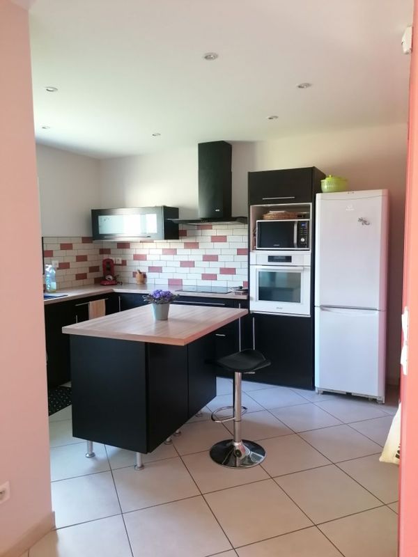 Recherche famille du 27/06 au 04/07 en GP pour notre maison climatisée piscine Drome