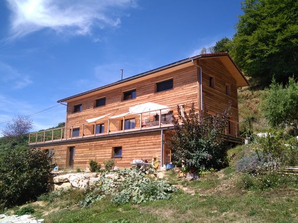 Maison à la campagne sur les hauteurs de Voiron avec vue exceptionnelle.