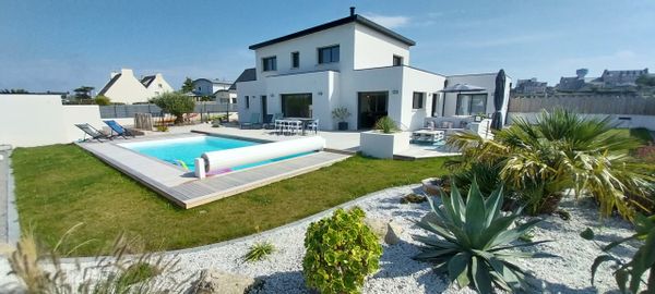 Belle maison contemporaine dans le Finistère.