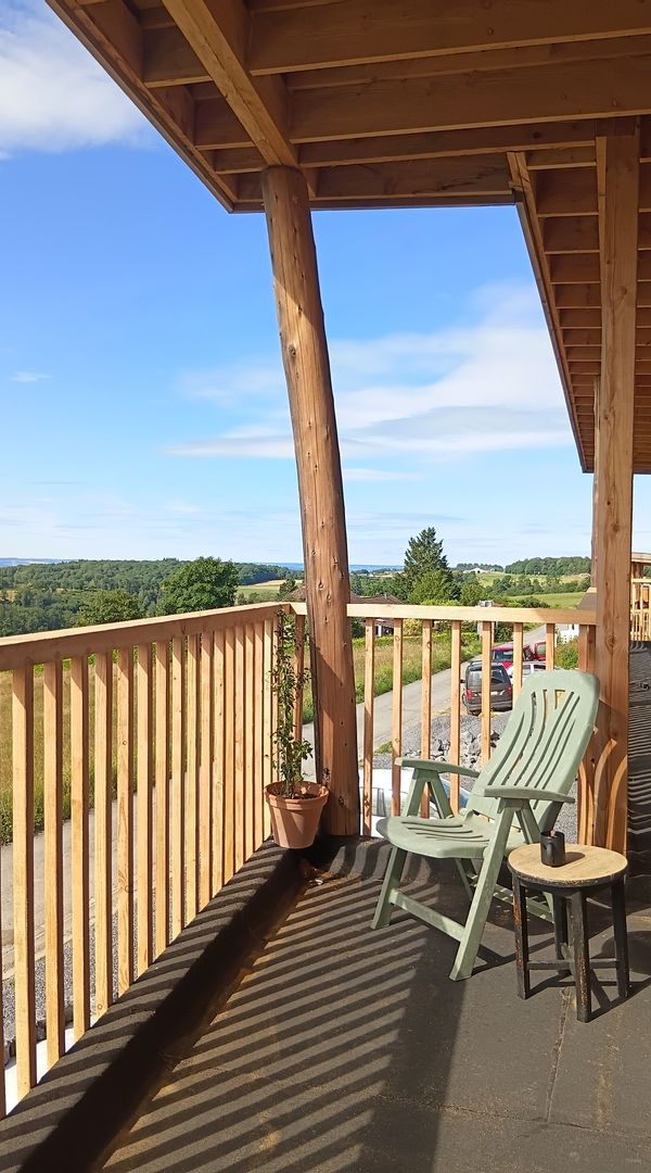 La maison de Sofie offre un panorama époustouflant et se situe à 2 km du domaine de Chevetogne.