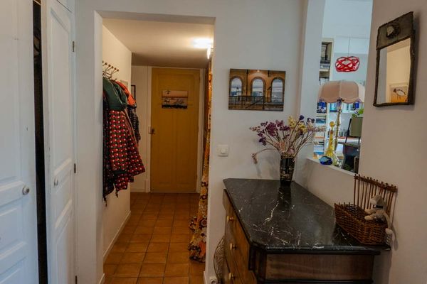 Appartement  chaleureux, coloré et très lumineux dans un quartier vivant proche du centre ville.