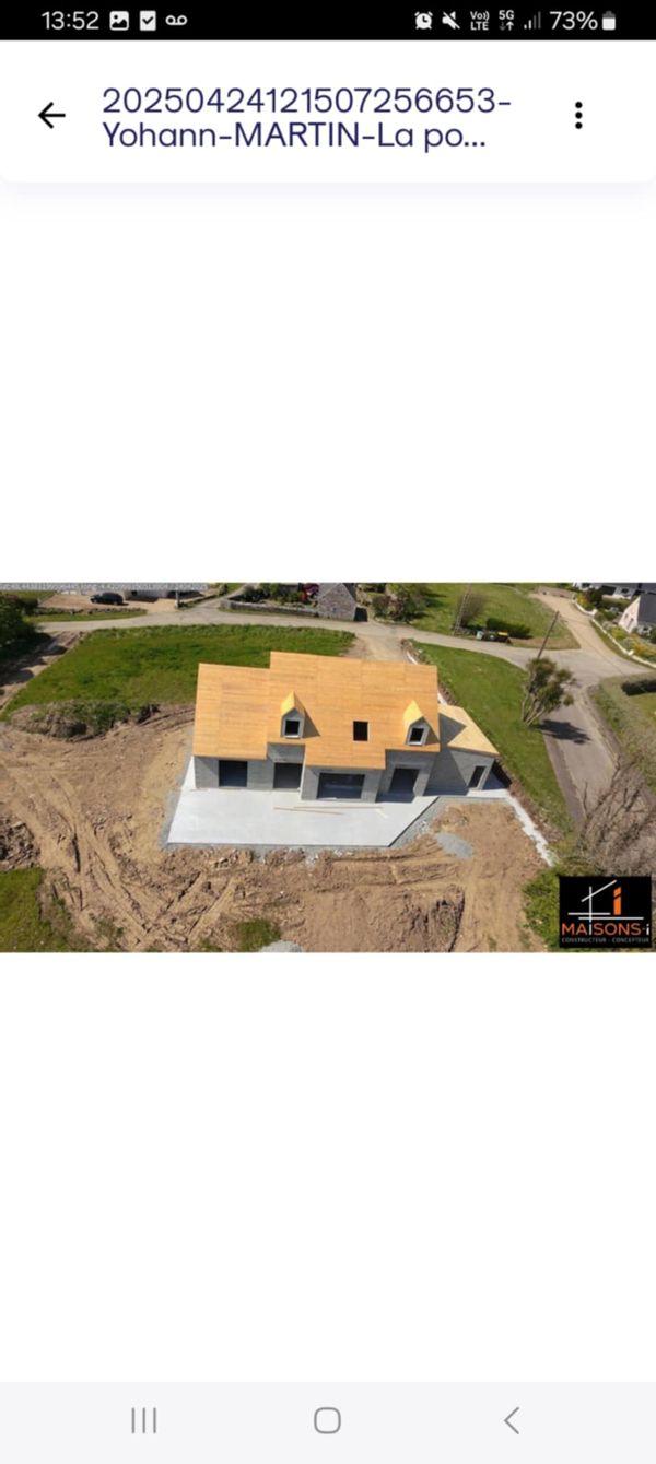 Maison en construction disponible été 2026.