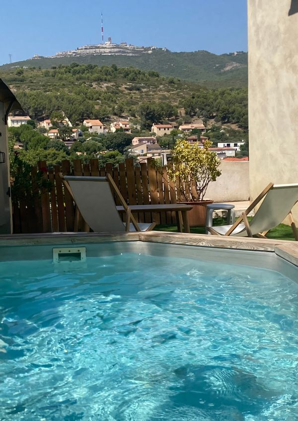 Villa avec piscine sur les hauteurs de Marseille