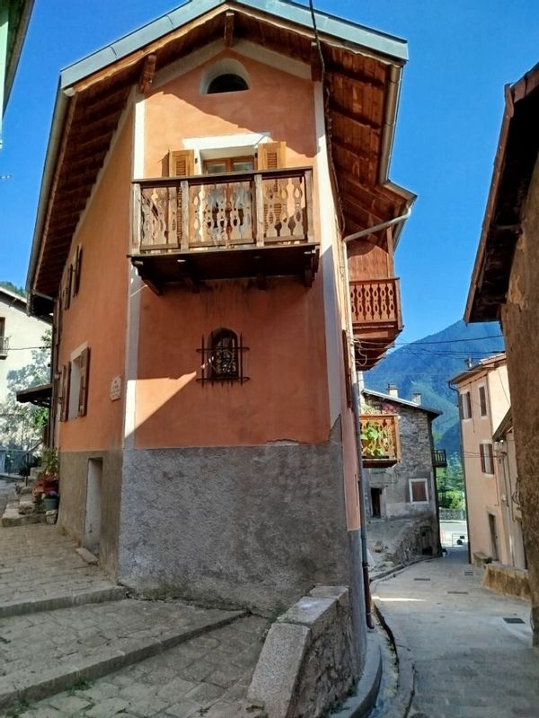 Maison de village dans le cœur médiéval de Saint-Martin Vésubie