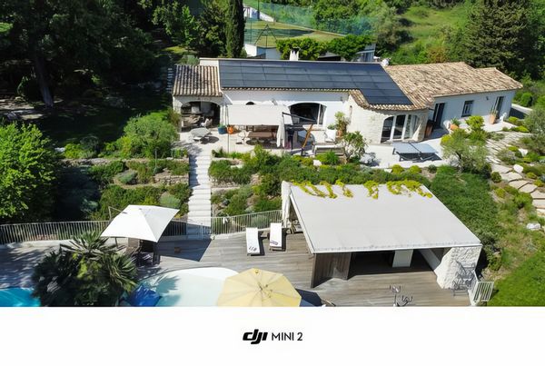 Super villa à Valbonne, avec piscine, tennis et chambres climatisées, entre mer et montagne