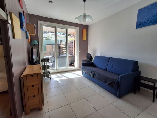 Appartement en rez-de-jardin, à 300m des plages