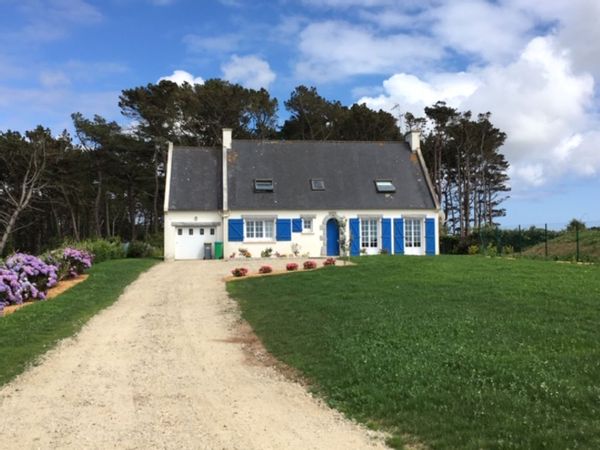 Grande maison familiale proche de la mer