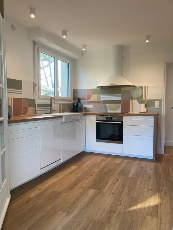 Maison familiale de vacances à 10 min de l Océan et de Hossegor . Idéal surfeurs et golfeurs.