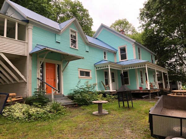 Maison turquoise de Highwater