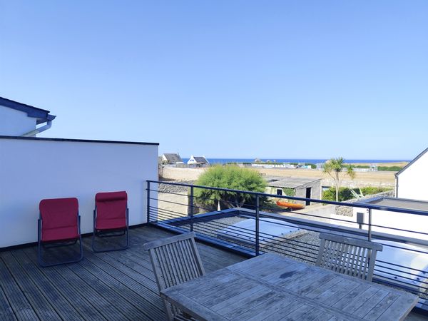 Maison avec vue mer et accès direct à la plage. Accès direct sur le GR. Sécurisé pour les enfants