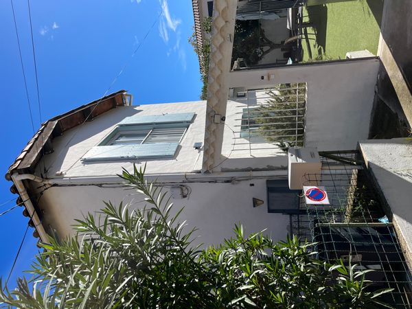 Maison de charme, en plein coeur de village (petite ville) à Marseillan dans l'Hérault