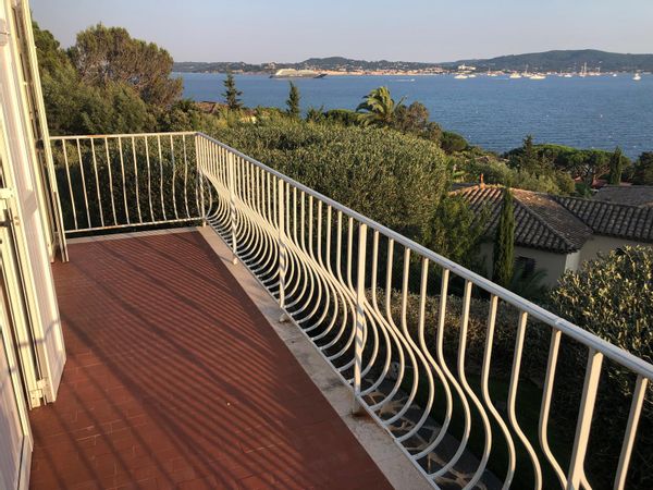 Maison avec vue panoramique sur le Golfe de Saint Tropez