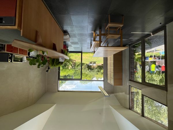 Grande maison conviviale avec jardin, idéale pour familles et animaux