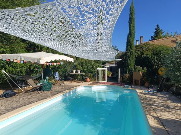 Chez Juliette et Nicolas: oasis tropical en Provence été comme hiver