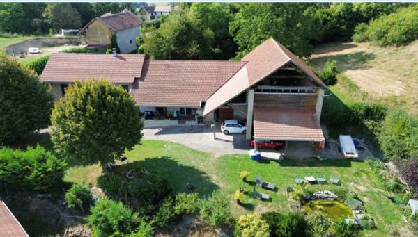 La grande maison à la campagne de Laurent et Mélanie