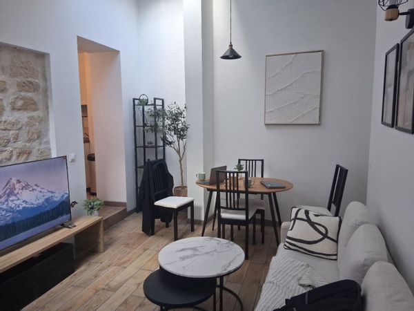 A charming apartment located next to cote Seine