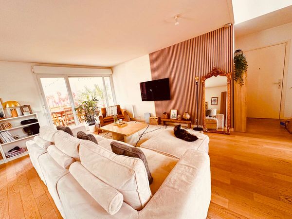 Grand duplex 100m2 près de Paris
